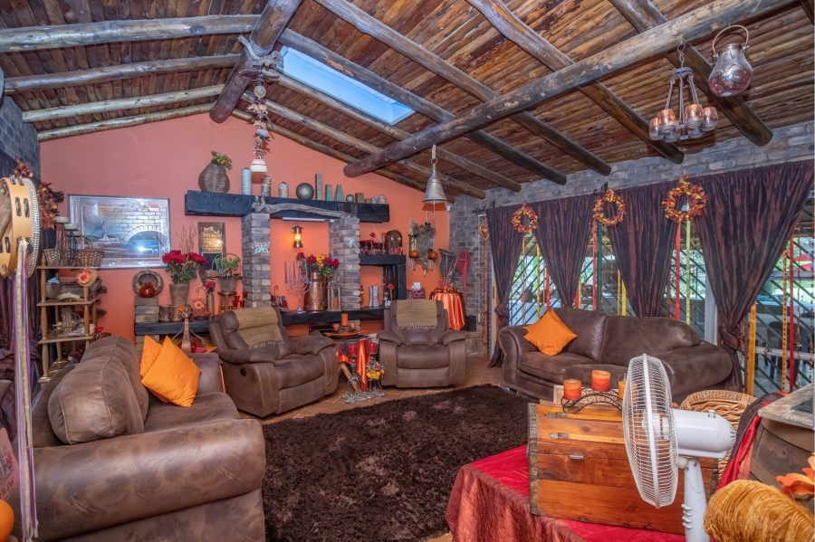 3 Bedroom Property for Sale in Meerhof North West